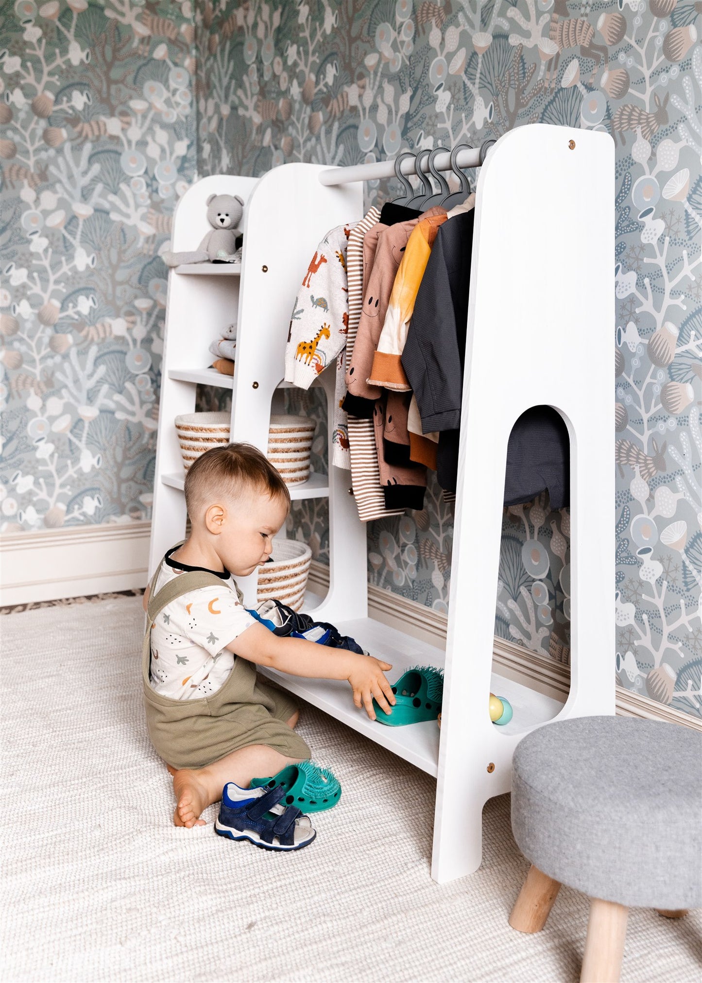 Kids Clothes Rack