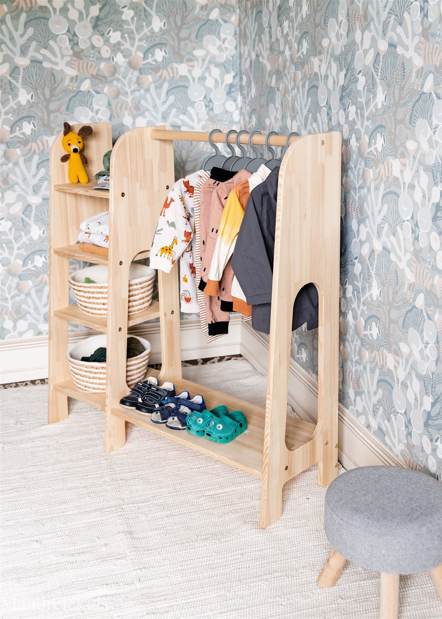 Kids Clothes Rack