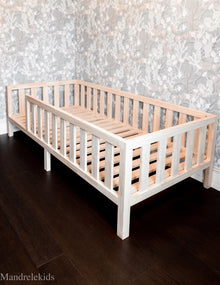 Toddler Bed on Legs (without Doors)